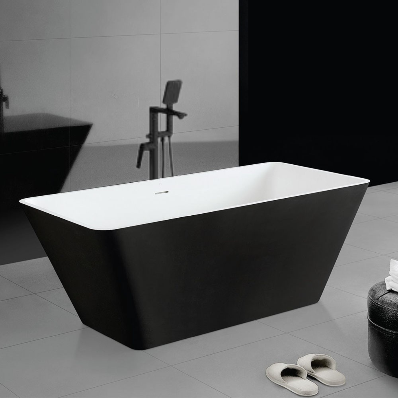 Black Bathtub Set - Premium Baths from Tona - Just GH₵12500! Shop now at Kimo Group