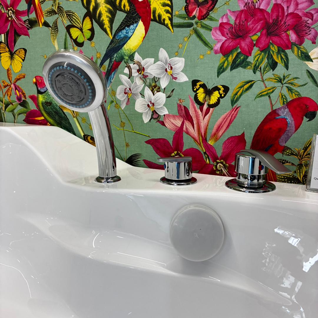 Corner Jacuzzi 155x155cm - Premium WhirlPool from Kimo Group - Just GH₵17995! Shop now at Kimo Group