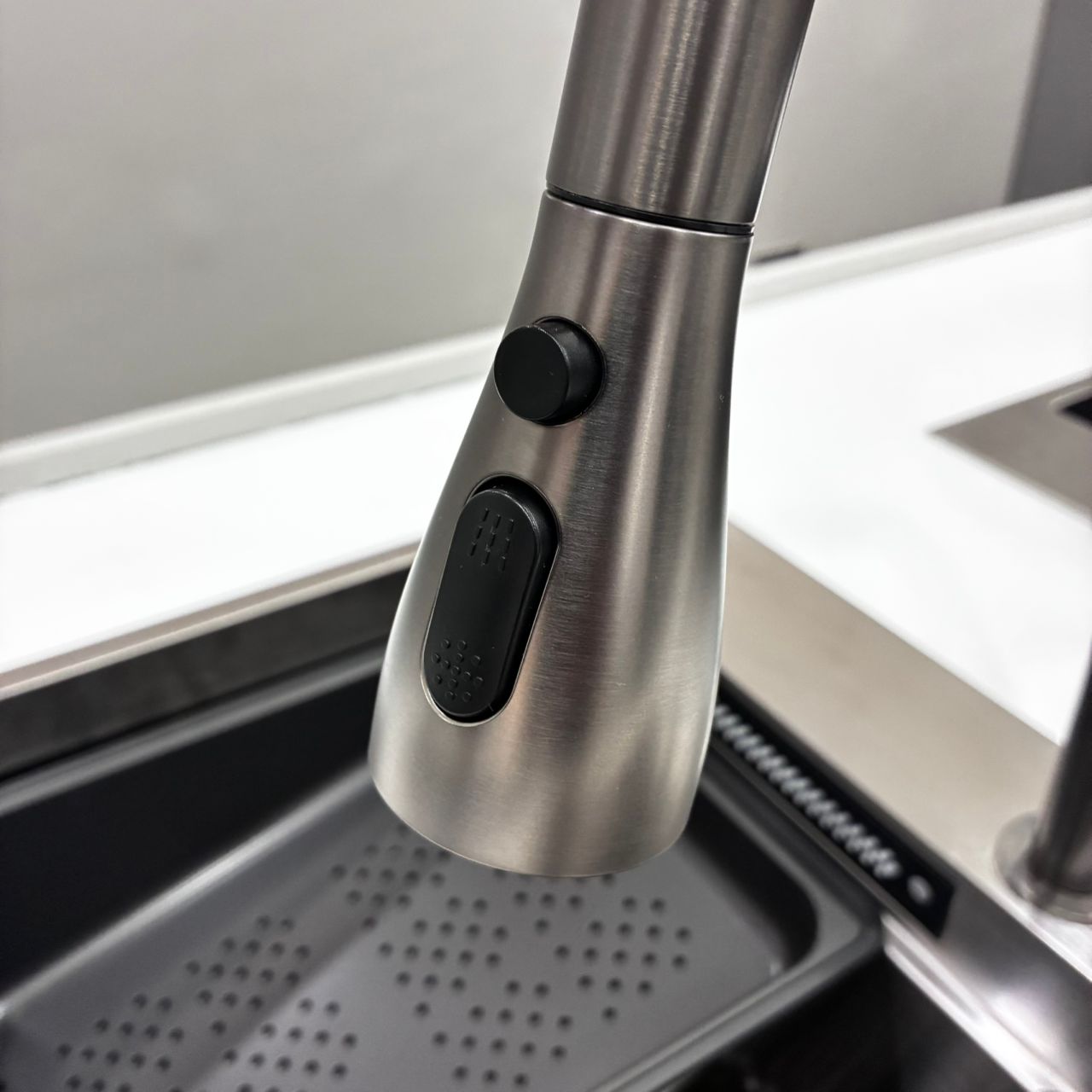 Kitchen Sink 304 - Premium Kitchen from Kimo Group - Just GH₵3950! Shop now at Kimo Group