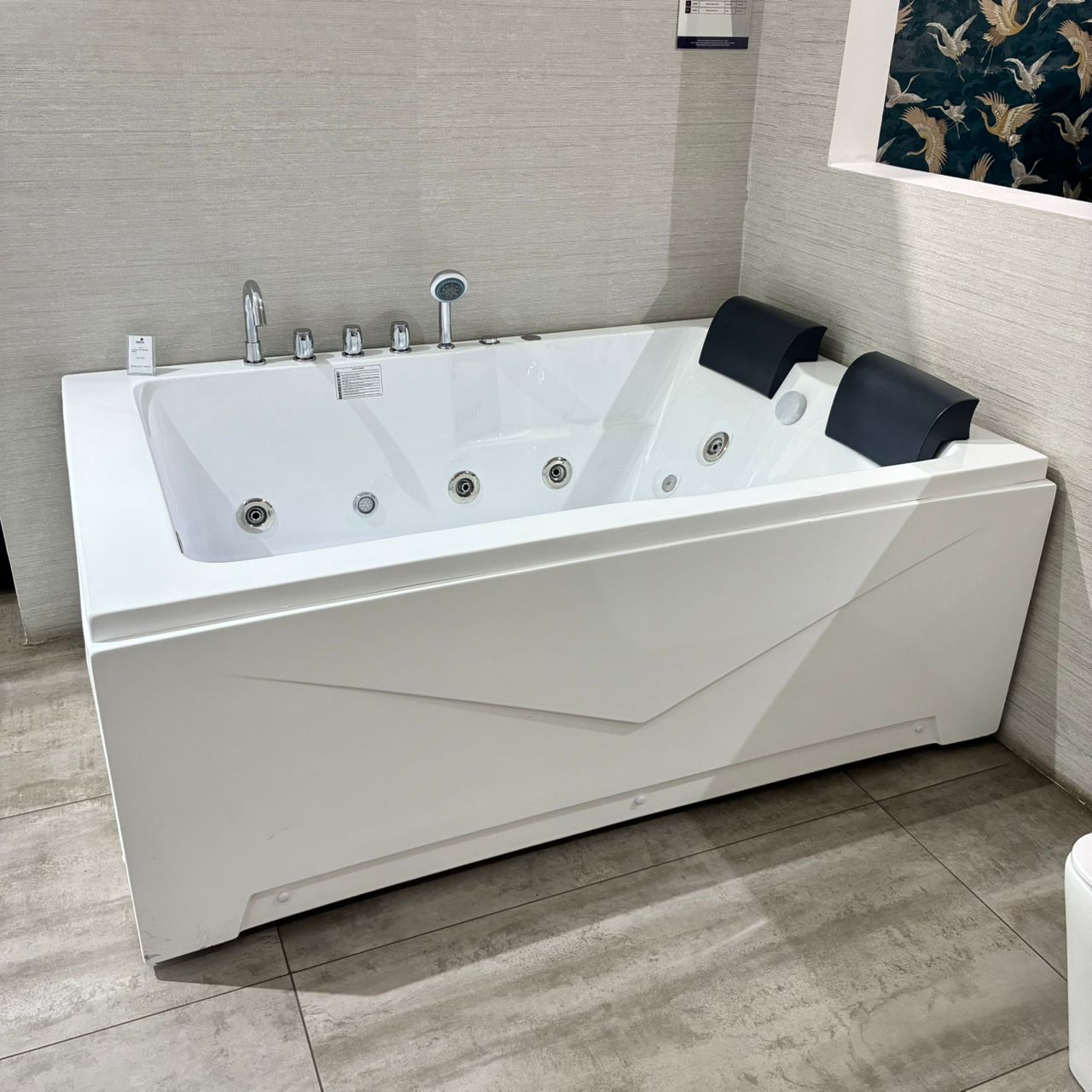 Whirlpool BC667 - Premium WhirlPool from Kimo Group - Just GH₵19995! Shop now at Kimo Group